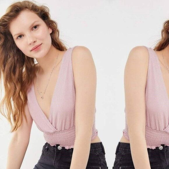 Urban Outfitters Women's Pink Crop Top Small Smocked band - Picture 1 of 12